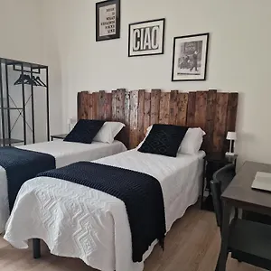 https://b-rooms.emilia-romagnahotels.net